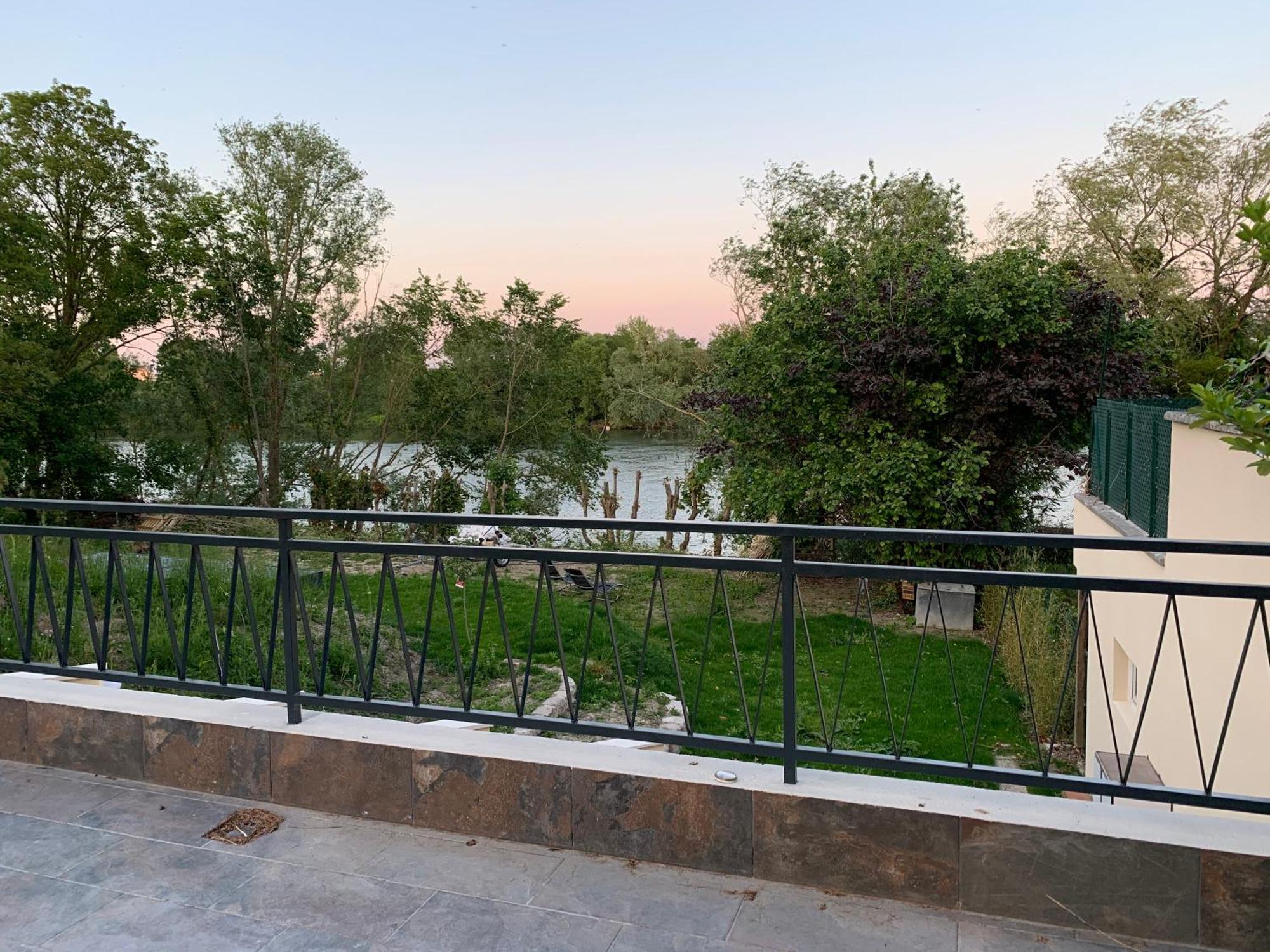 Maisonnette Cosy Bord De Seine 30min Paris *